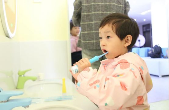 口腔医院健康科普游园会吸引市民打卡参与PG麻将胡了试玩科普趣玩两不误!烟台市(图4) 口腔医院健康科普游园会吸引市民打卡参与PG麻将胡了试玩科普趣玩两不误!烟台市(图4)